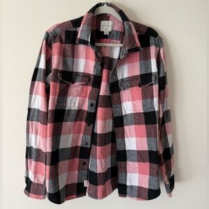 American Eagle Pink and Black Plaid Button-Up Shirt